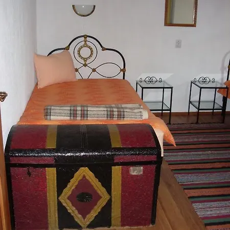 Pensionat Tsutsovi House 2*